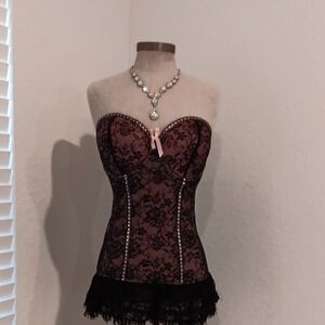 Chic Pink and Black Lace Bustier
